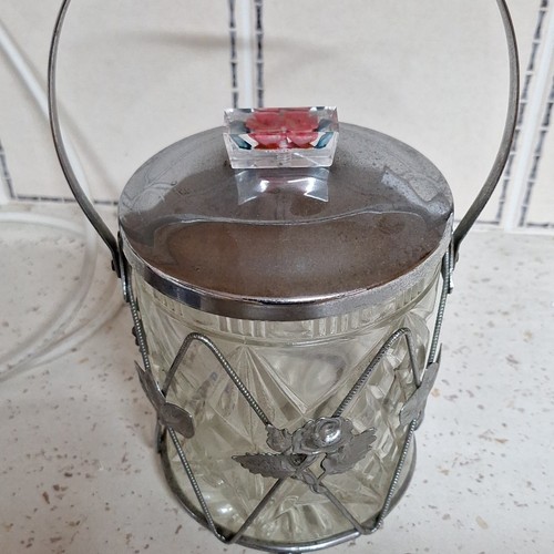 Cut glass ice bucket - bucket, lid